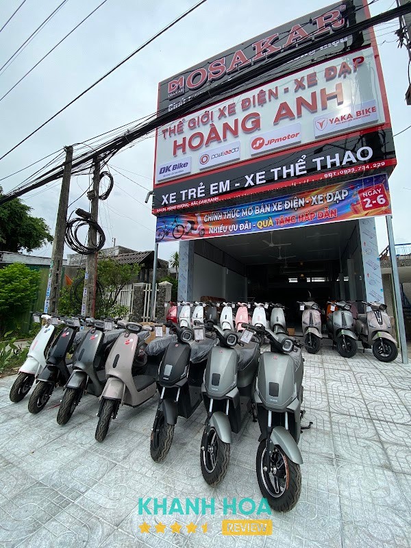 Không gian Xe Điện Hoàng Anh