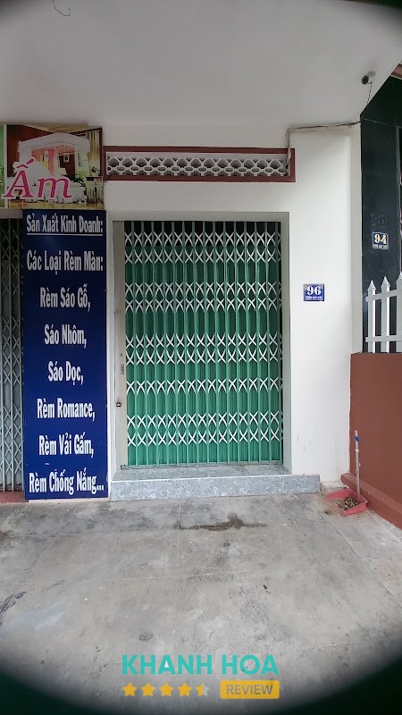 Cửa Hàng Chăn - Nệm - Màn Cửa Minh Hồng Ninh Hòa