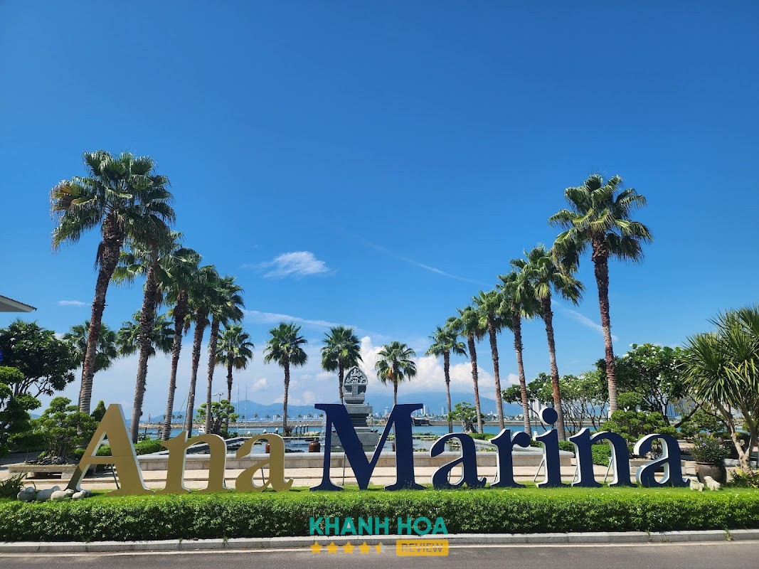 Bến du thuyền Ana Marina Nha Trang