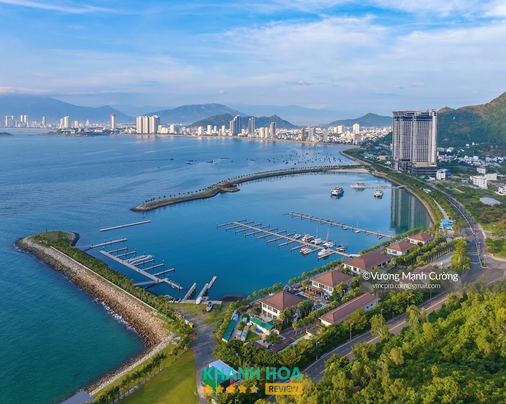 Không gian du thuyền tại Ana Marina