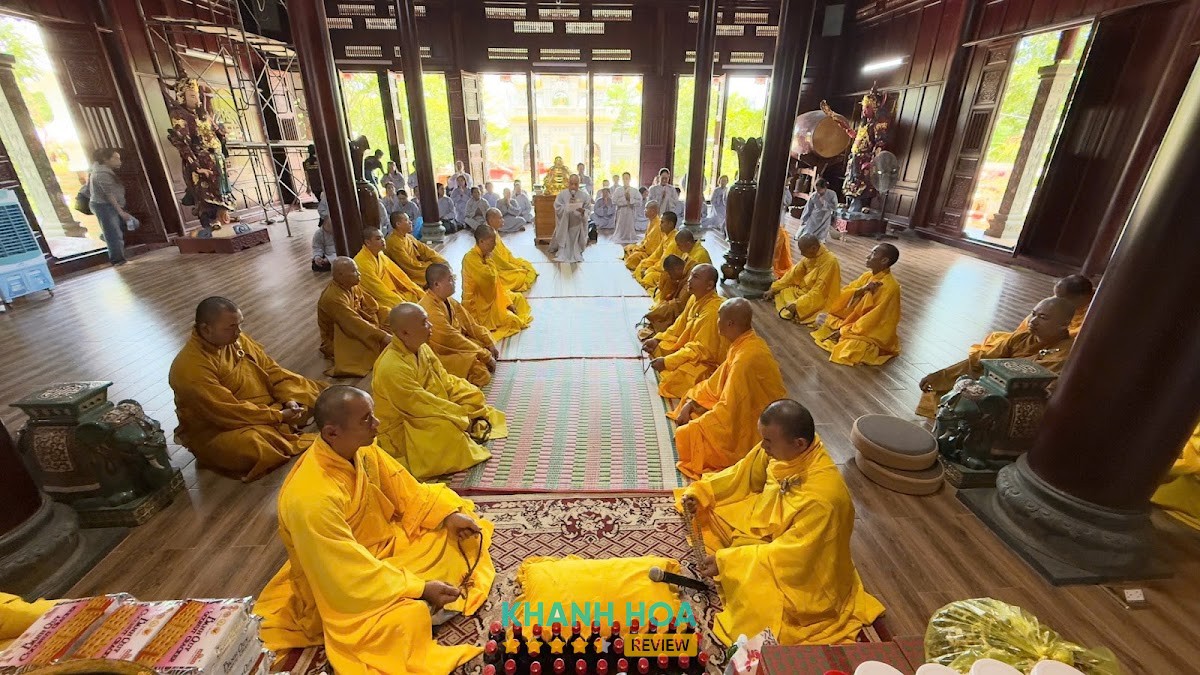 Không gian thanh tịnh tại Chùa Báo Ân