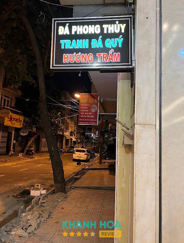 Thạch Ỷ Vân Nha Trang