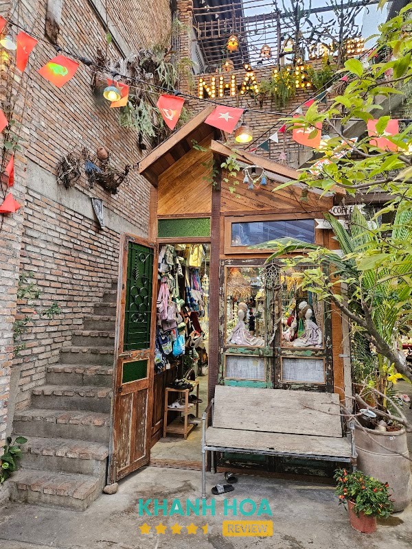 Nhà Hè Handmade &recycles Nha Trang