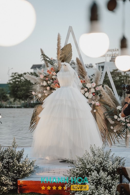 Sương Nguyễn Studio Cam Lâm