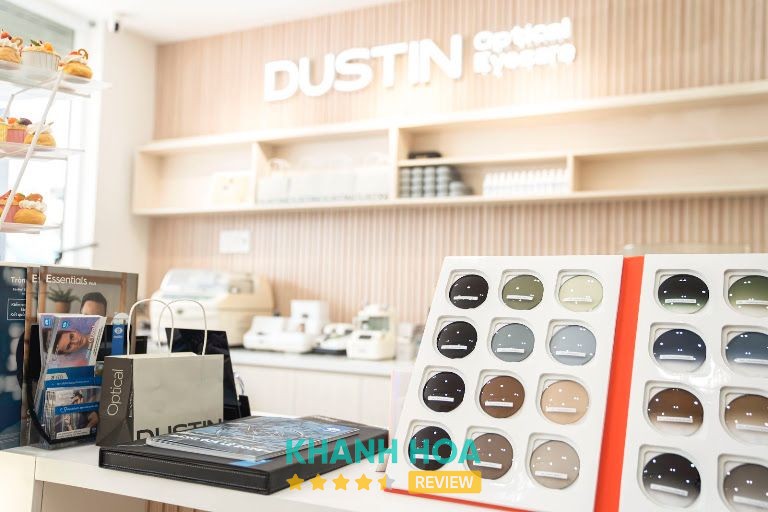Mắt Kính Dustin - Đức Tiến hình 3
