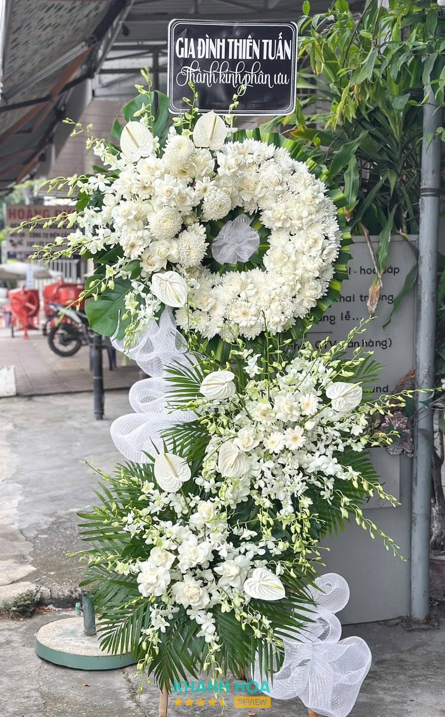 MTflowers vòng hoa viếng Cam Lâm