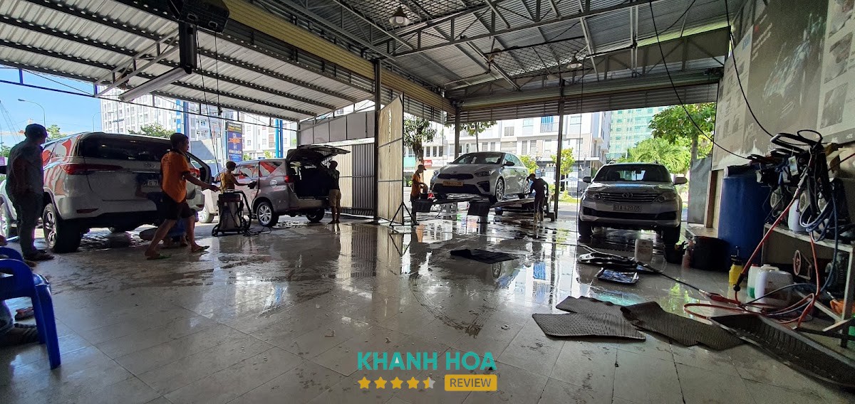 Tiệm rửa xe ô tô và moto HTM Nha Trang