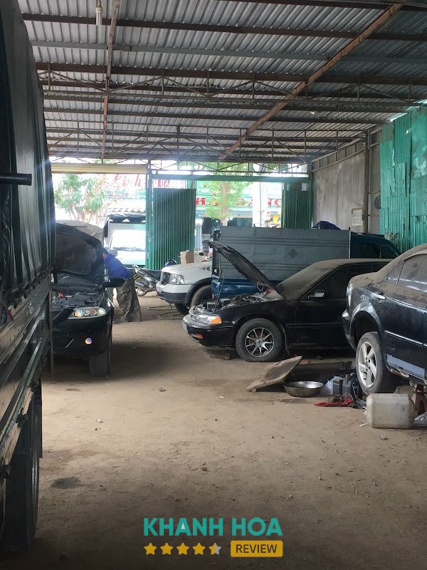 Garage Ô Tô Thành Danh - kiểm tra xe
