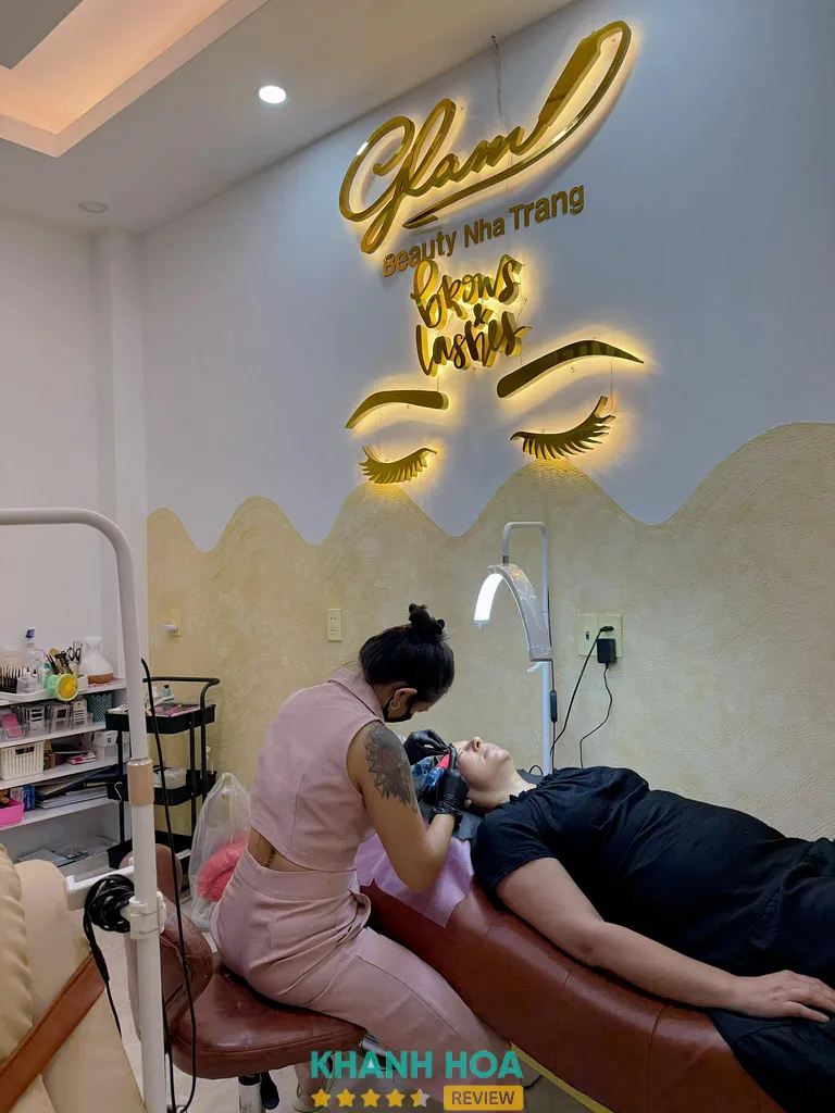 Glam Beauty: 40 Mạc Đĩnh Chi, P. Nha Trang