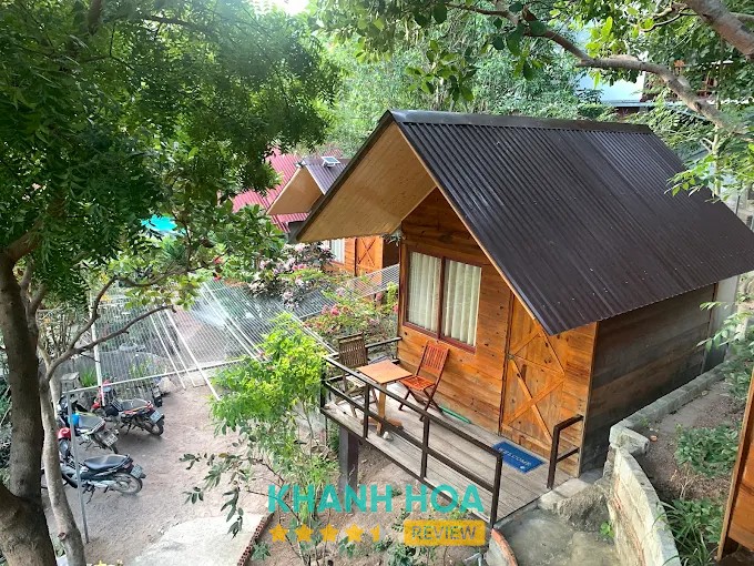 Không gian cây xanh tại Thanh Nhi Homestay