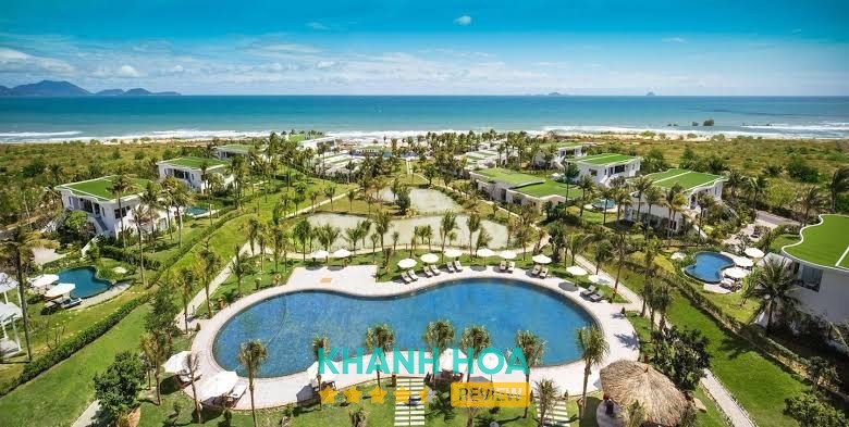 Cam Ranh Riviera Beach Resort & Spa