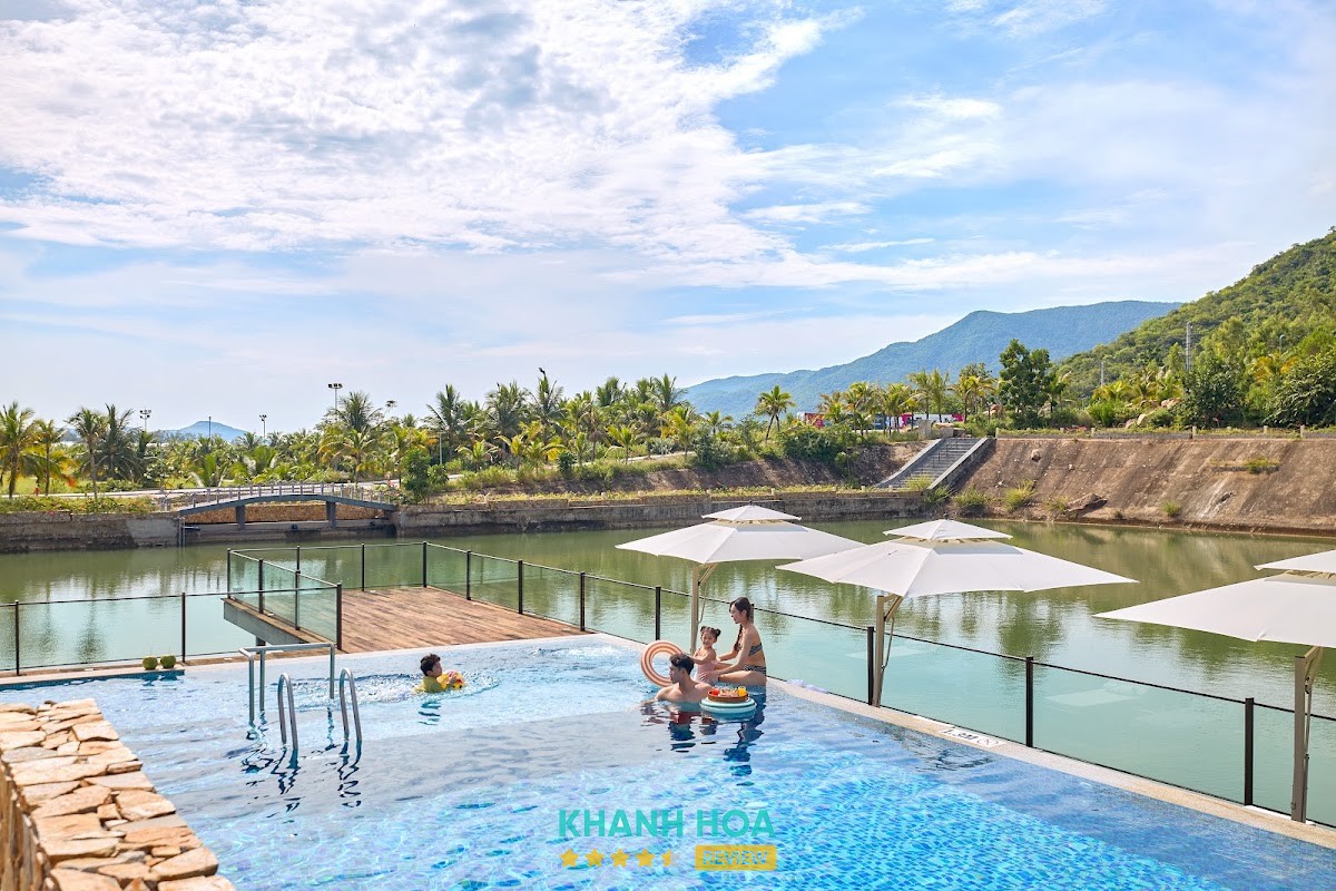 Villa nghỉ dưỡng tại Swiss-Belvillas Solavita Binh Tien
