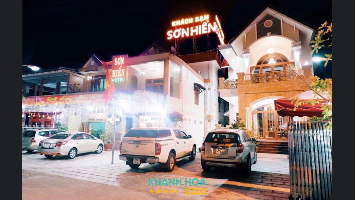 Khách sạn Sơn Hiển Cam Lâm