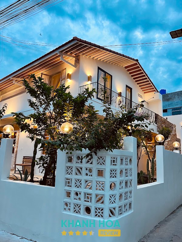 New Yeu Bien tại Vĩnh Hy