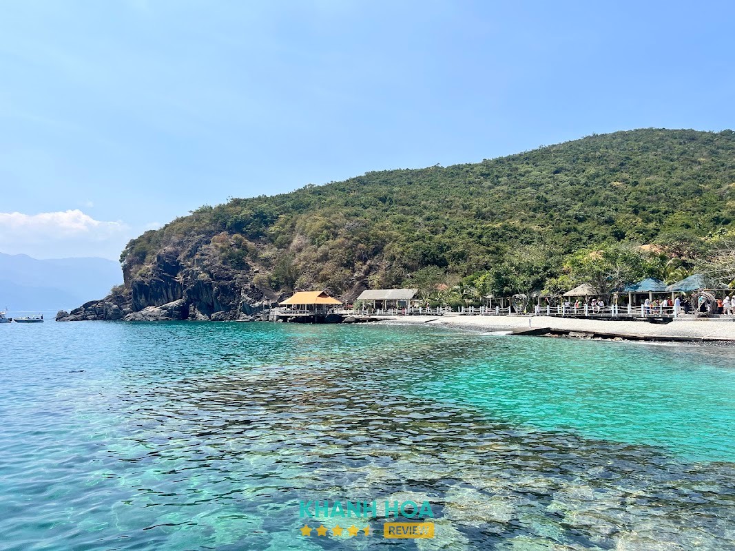 Khu du lịch đảo yến Đông Tằm Khánh Hòa