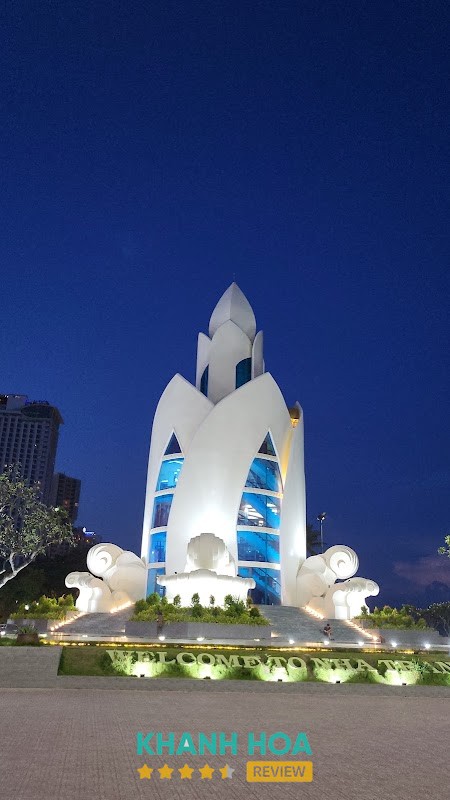 Tháp Trầm Hương – hình ảnh 2