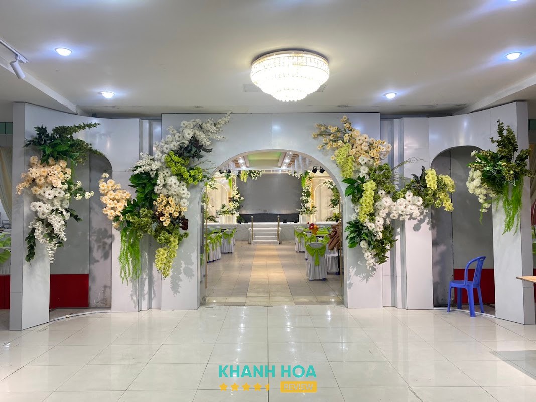 Trung Tâm Hội Nghị Tiệc Cưới Long Phụng Cam Ranh