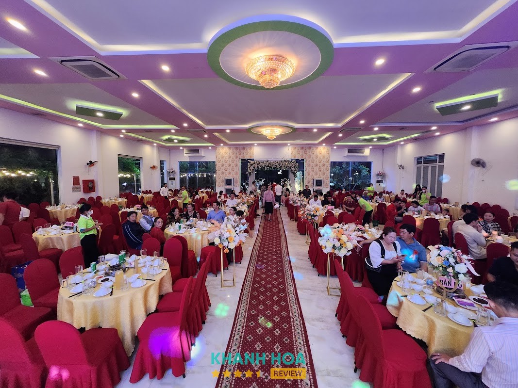 Trung Tâm Tiệc Cưới Vân Gia Phát Diên Khánh