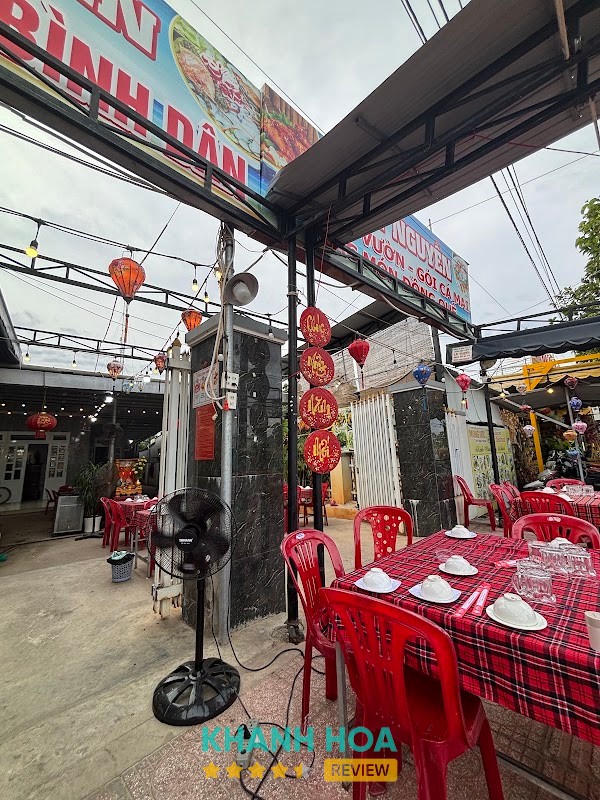 Nhà Hàng Hải Sản Thuý Nguyễn Cam Lâm