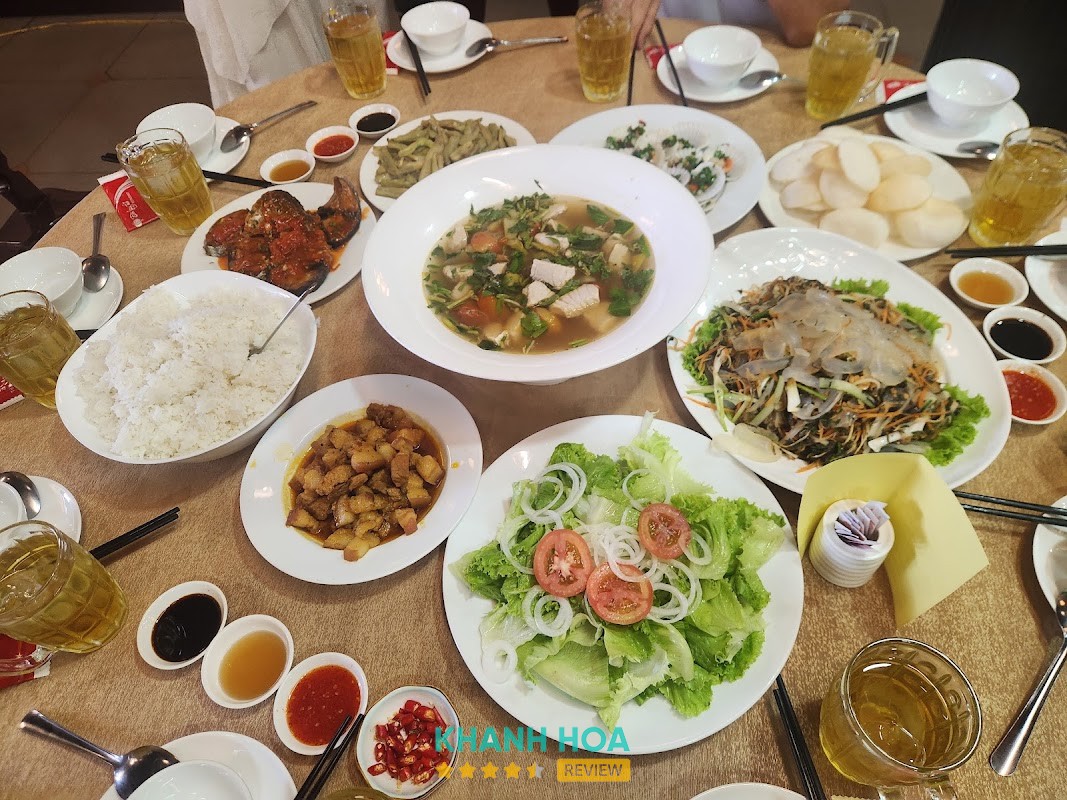 Nhà Hàng Đèn Lồng Đỏ – hình ảnh 2