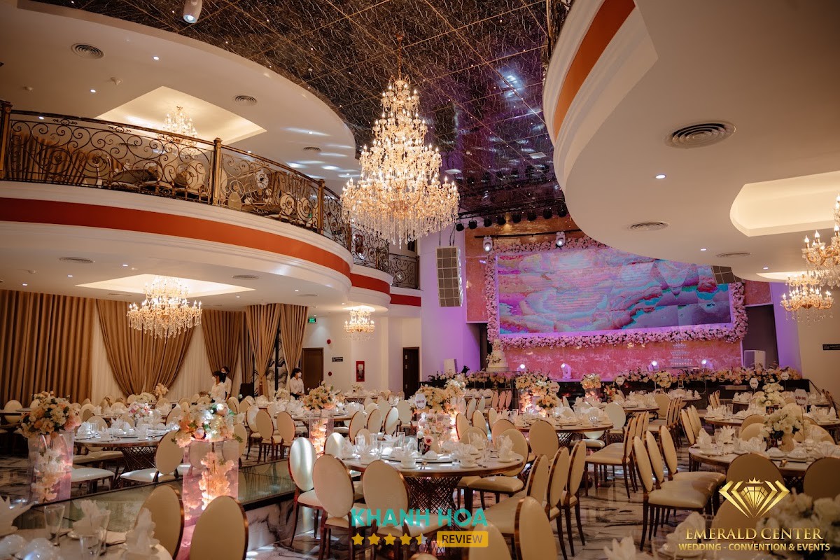 Emerald Center Trung Tâm Tổ Chức Sự Kiện Tiệc Cưới – hình ảnh 1