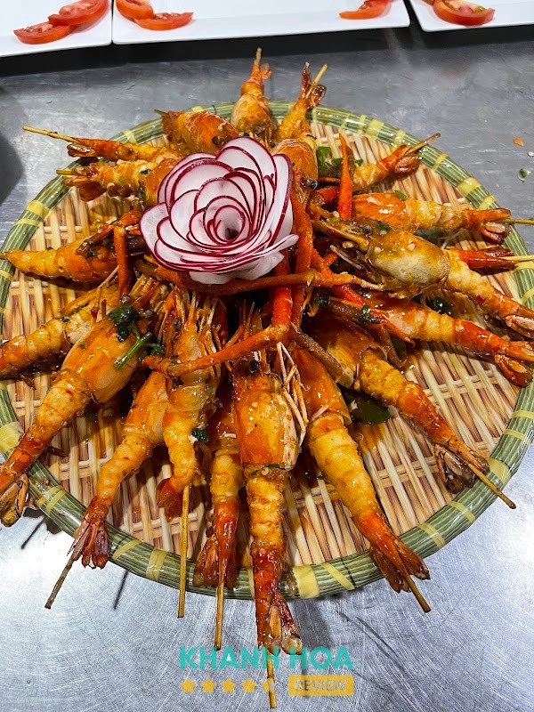 Không gian Nhà Hàng Hoa Thiên Lý