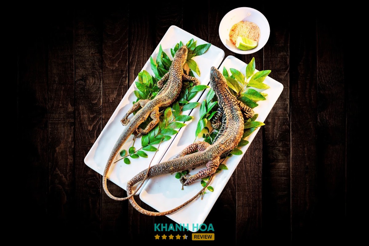 Khu vực phục vụ Nhà Hàng Nắng Gió