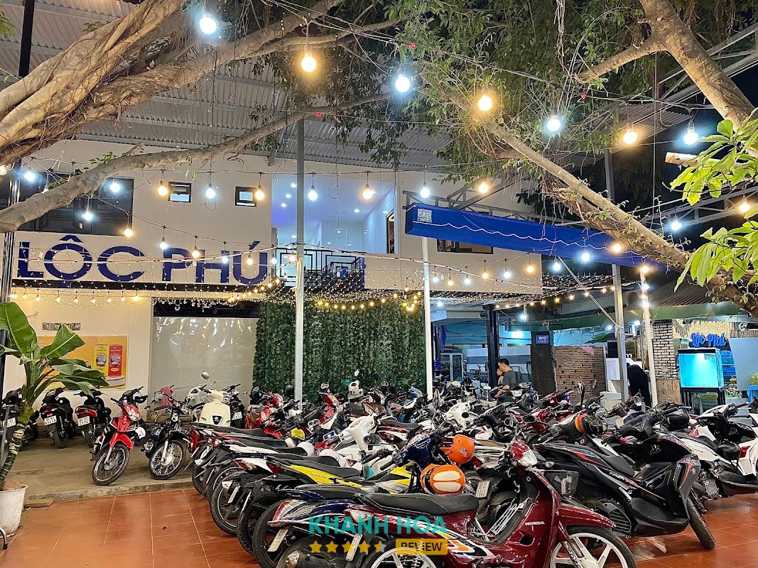 Nhà Hàng Lộc Phú