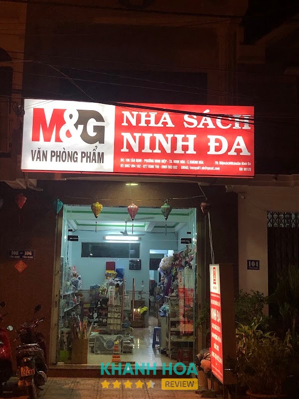 Nhà Sách Ninh Đa