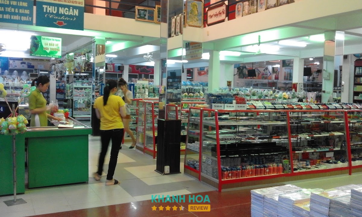 Nhà Sách Nguyễn Văn Cừ - Siêu Thị Thành Nghĩa - hình ảnh 3