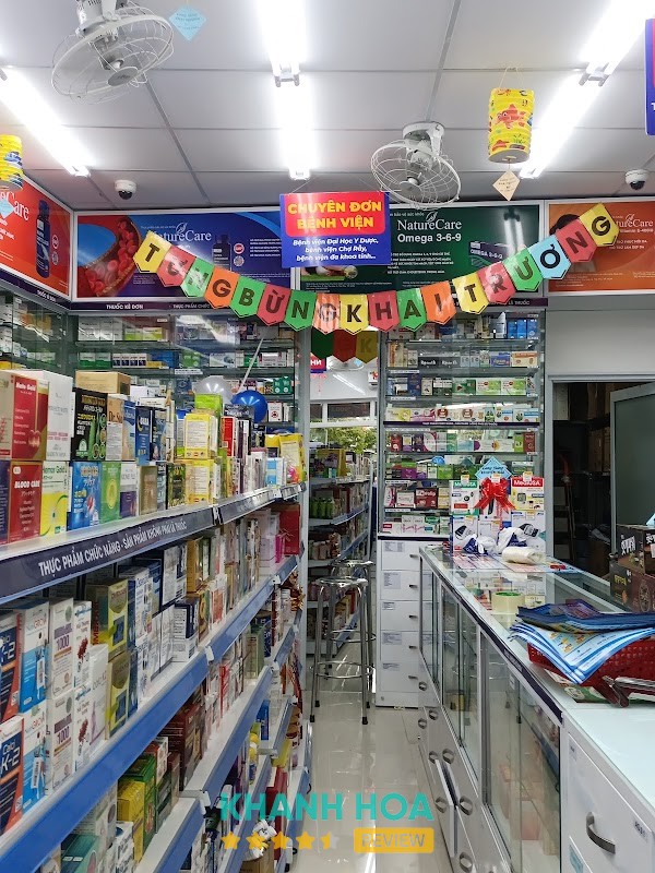 Không gian bên trong Nhà Thuốc FPT Long Châu Cam Ranh