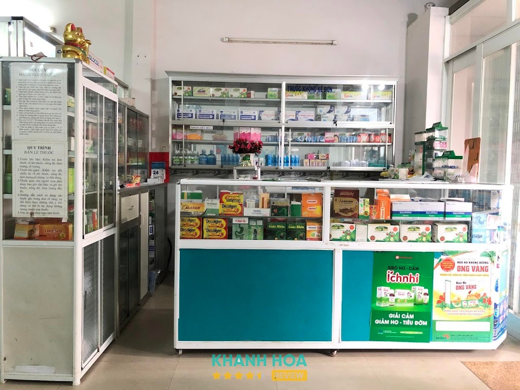 Không gian Quầy Thuốc Hồng Ngọc