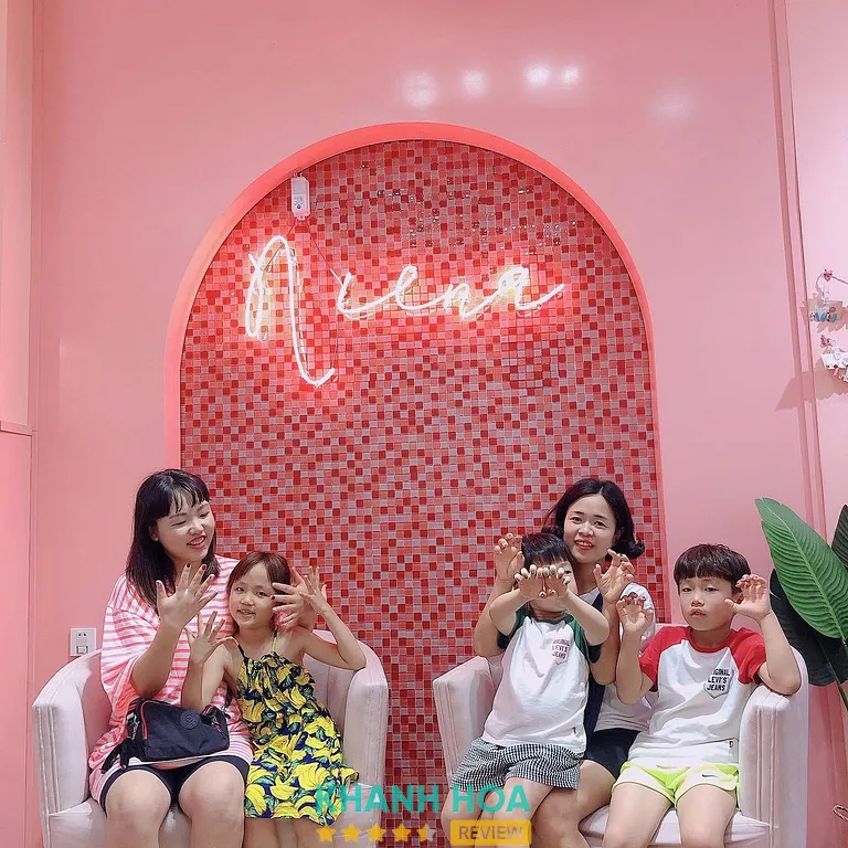 Niena Nails: 114A Trịnh Phong, P. Nha Trang