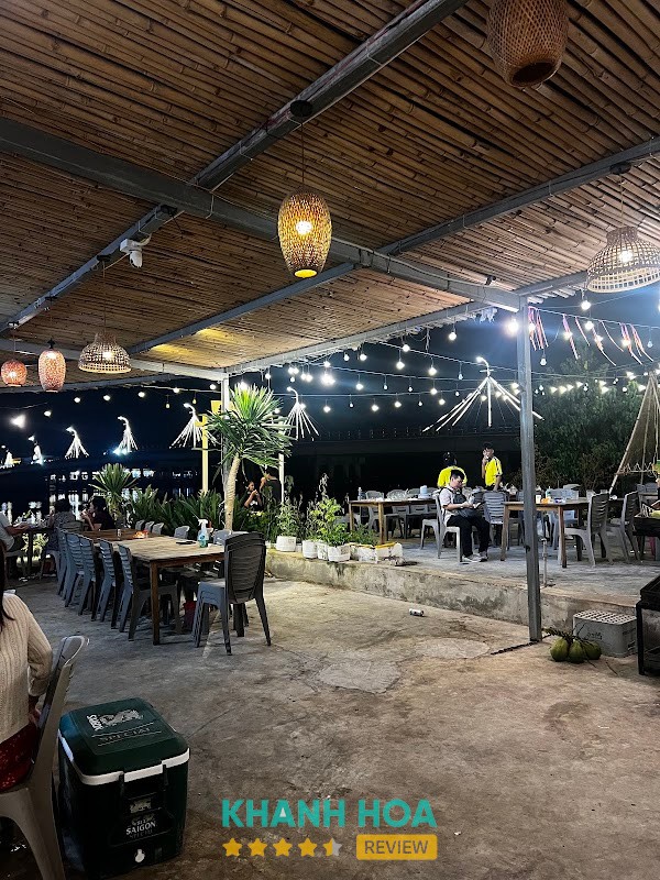 Không gian ven đầm tại Bến Thuyền