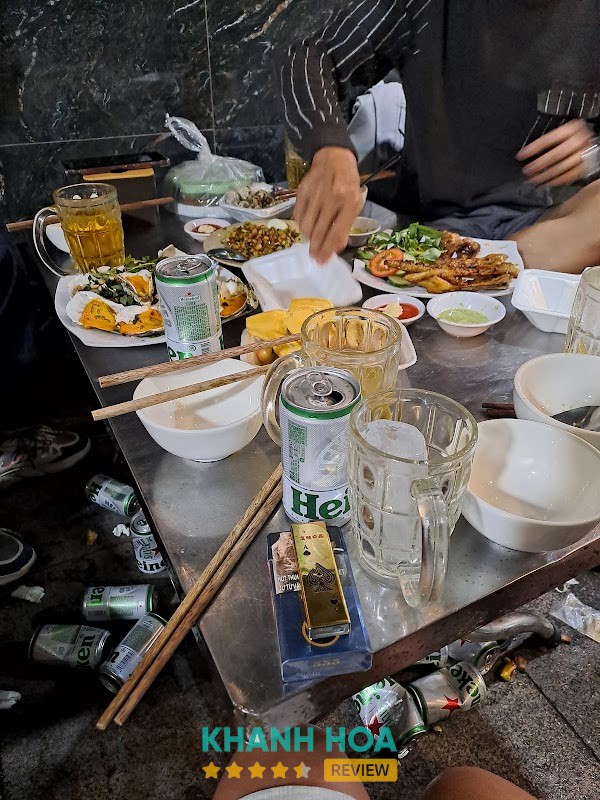 Món nướng tại Quán Phương Câu Em