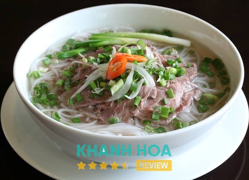 Tô phở tại Phở Thịnh Phú