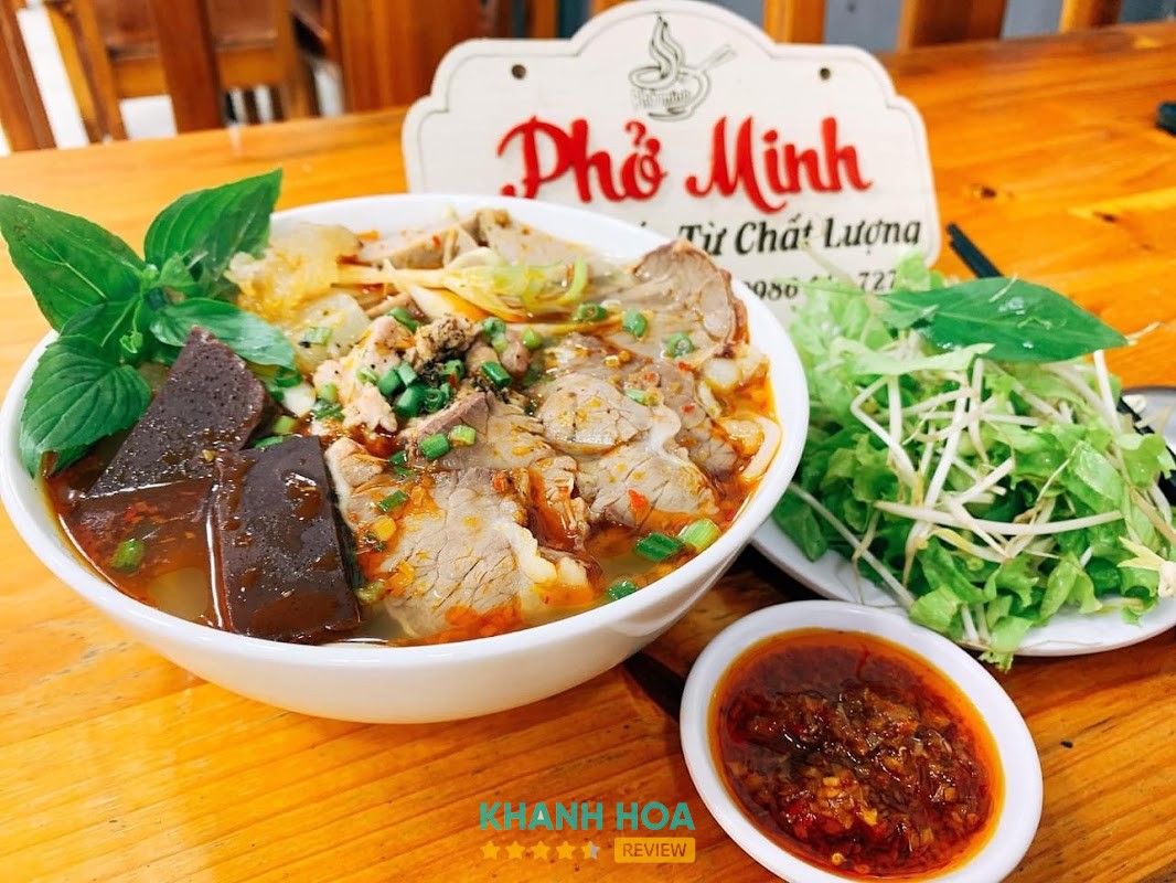 Tô phở tại Phở Minh