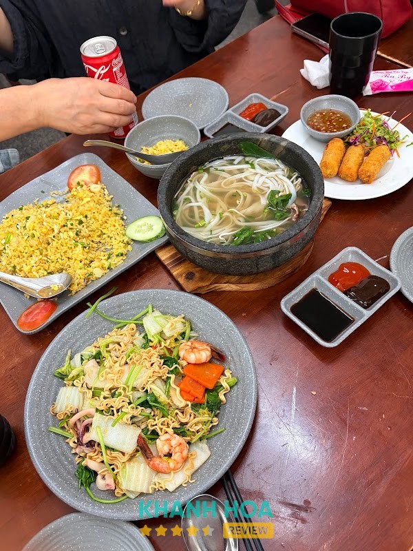 Không gian Phở Đượm Phan Rang