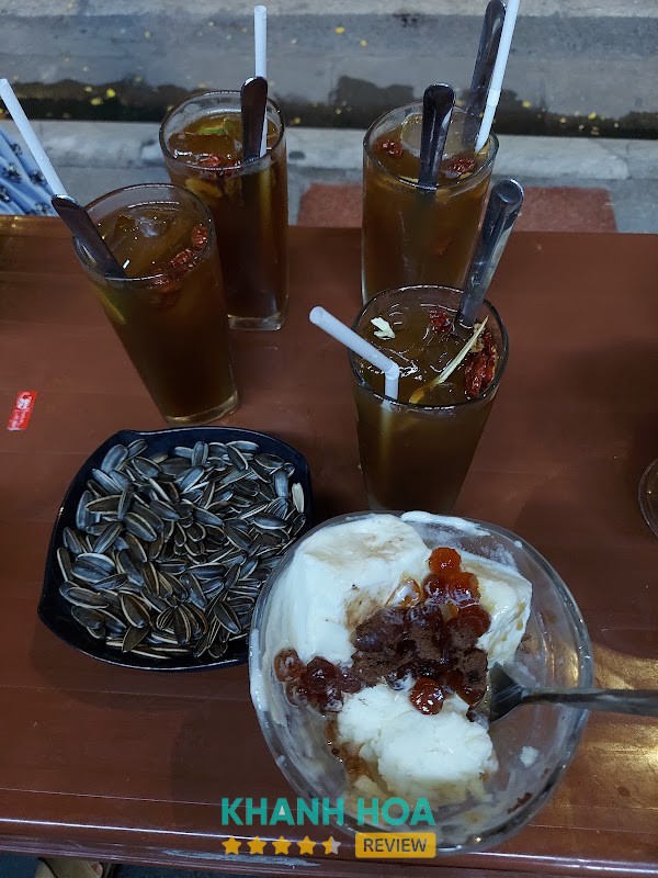 Tiệm trà sữa, coffee, ăn vặt Toly – hình ảnh 3