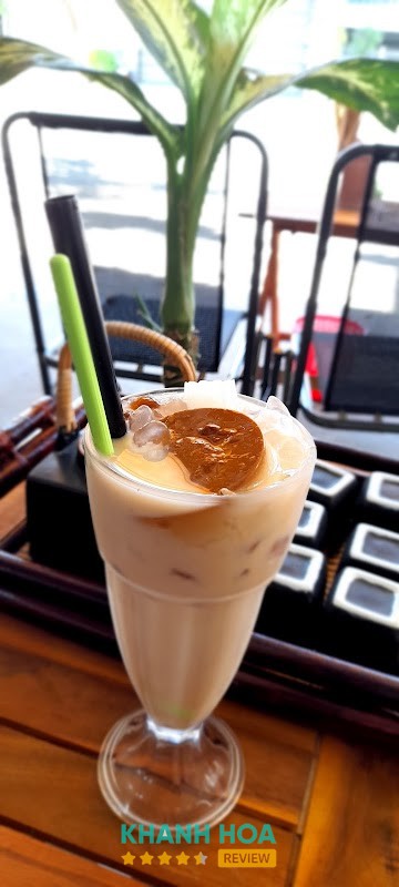 Tiệm trà sữa, coffee, ăn vặt Toly