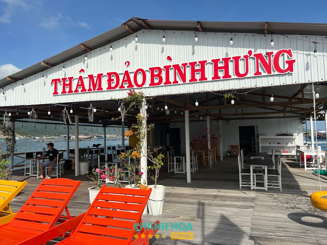 Nhà bè Thâm Đảo Bình Hưng