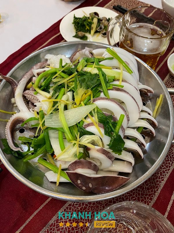 CR BEER CLUB - không gian thực tế 2