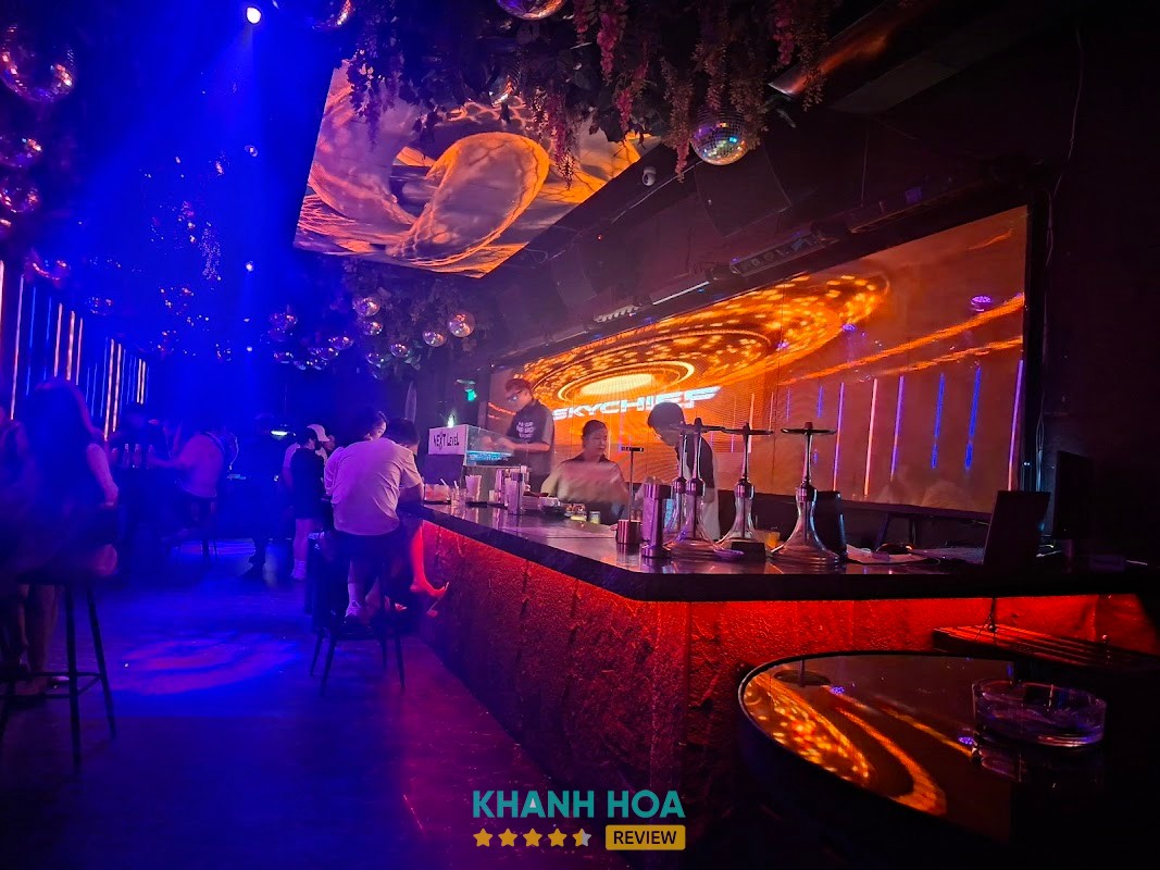 Next Level Cocktail Club - ảnh 2