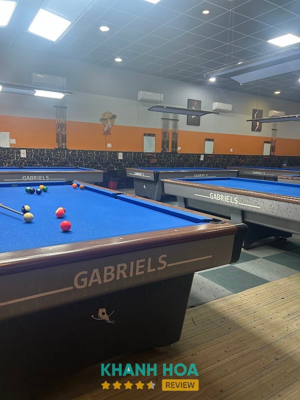 Khu vực bàn Fox Billiard Club Phan Rang