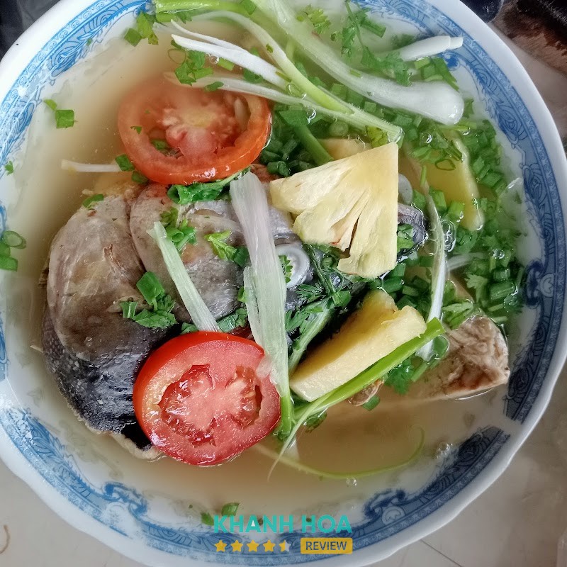 Tô bún cá và sứa tại Quán Bún Cá Cư Xá