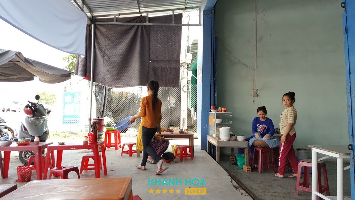Chả cá tại quán Bún Cá Ninh Hòa Ninh Đa