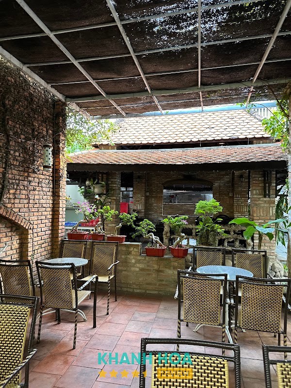 Cà Phê Lối Xưa Vạn Ninh