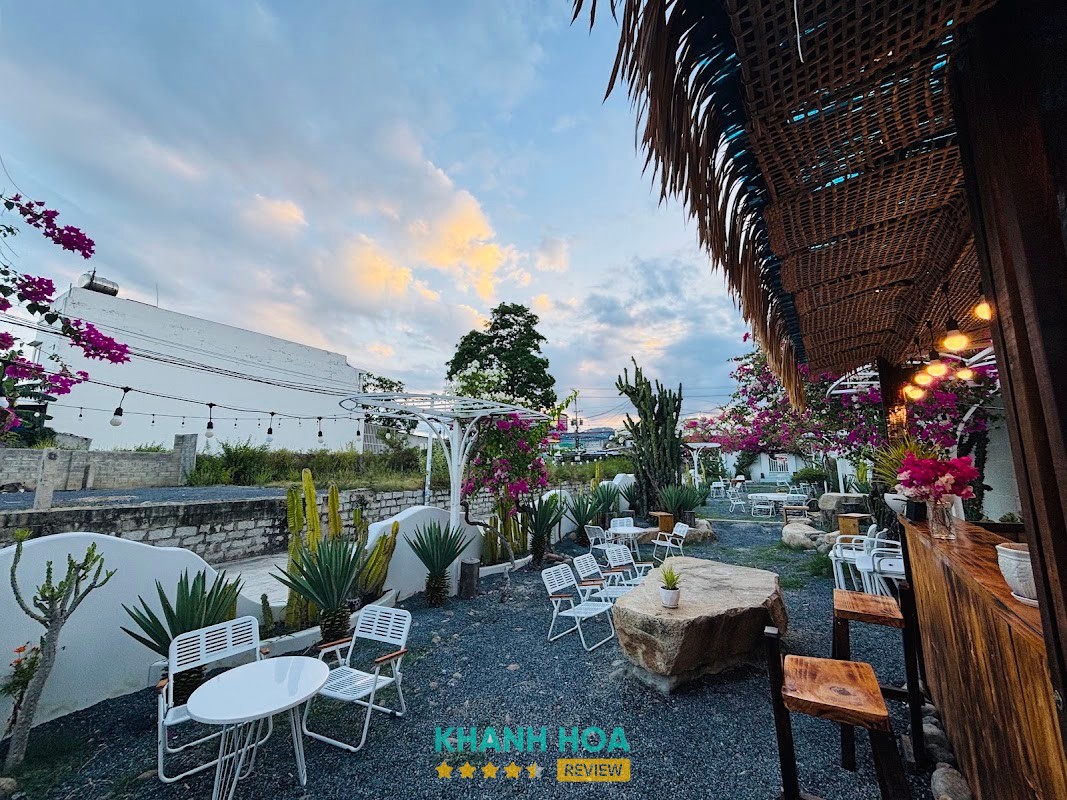 Cafe Cối Xay Gió Cam Ranh