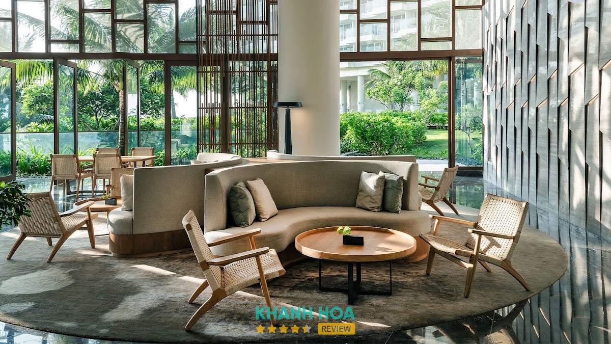 Alma Lounge Cam Ranh