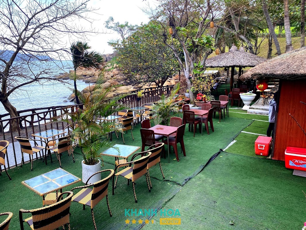 Cà phê Hòn Chồng View Nha Trang